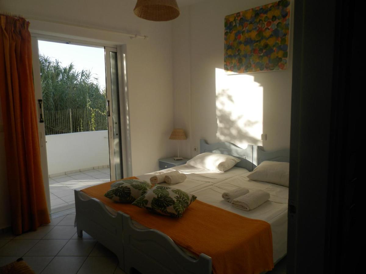 Silvi Mari Apartments بلاتانيز المظهر الخارجي الصورة