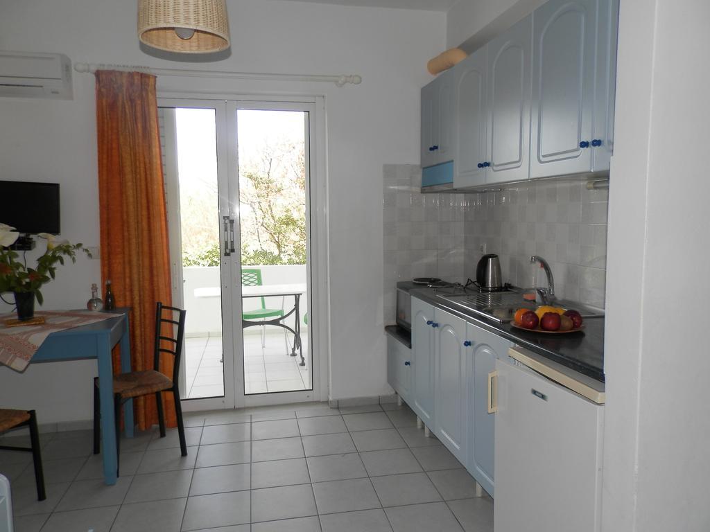 Silvi Mari Apartments بلاتانيز المظهر الخارجي الصورة