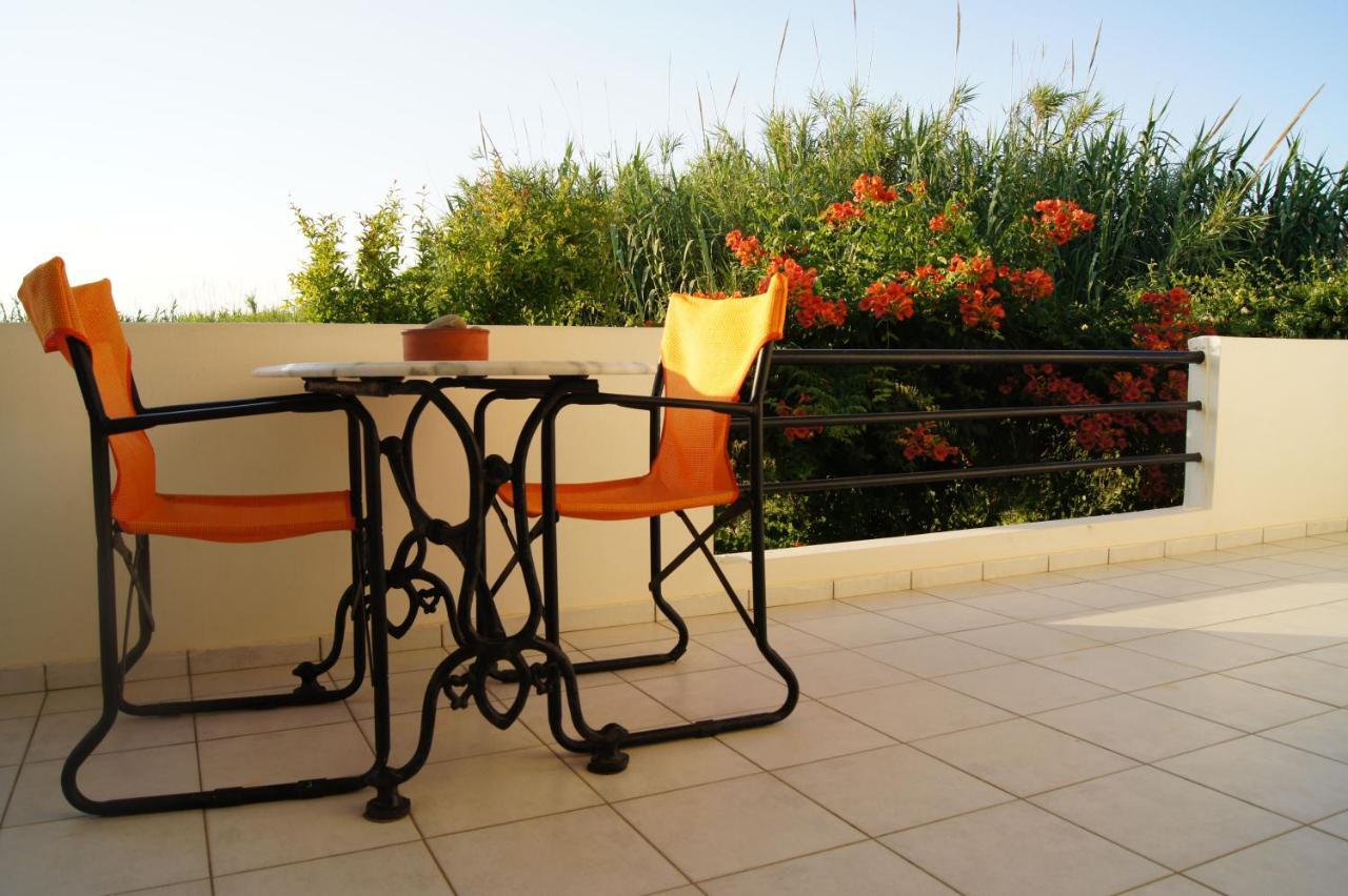 Silvi Mari Apartments بلاتانيز المظهر الخارجي الصورة